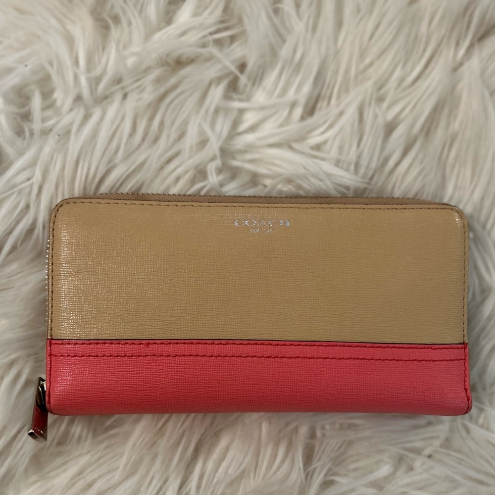 Coach wallet